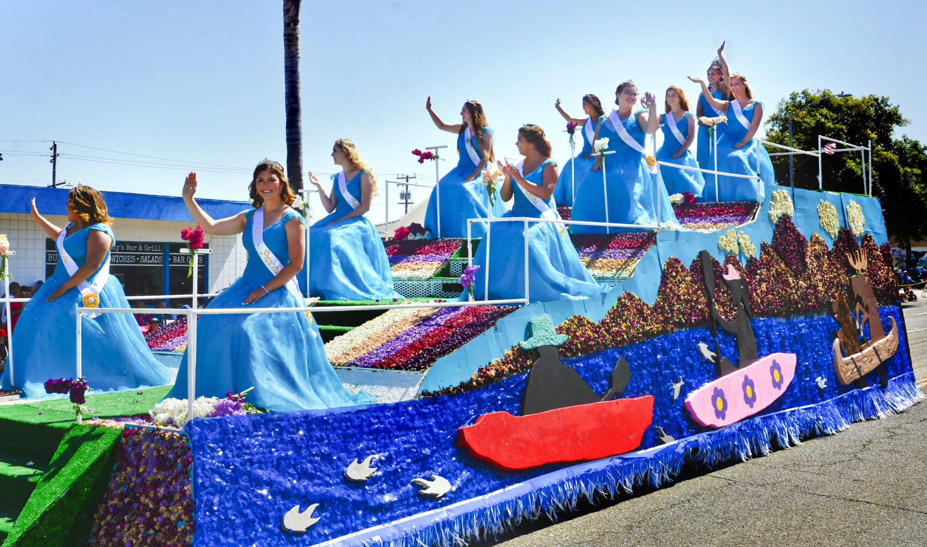 062919 Flower Festival parade 15.jpg